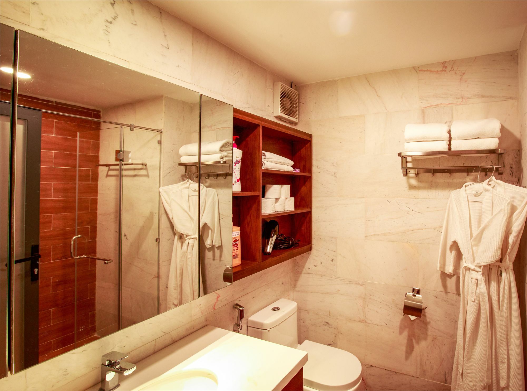 Byla Apartment Хошимин Екстериор снимка